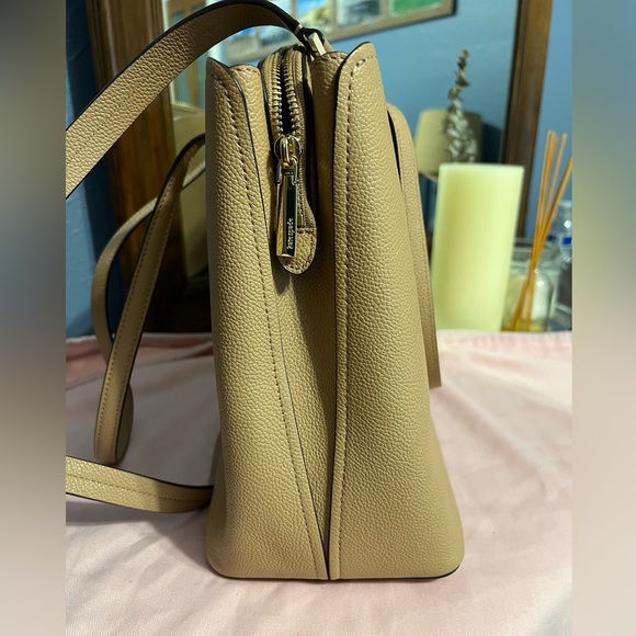OFFERS OPEN! Kate Spade Beige Cream Tote Bag for laptop or work or personal - Picture 16 of 16